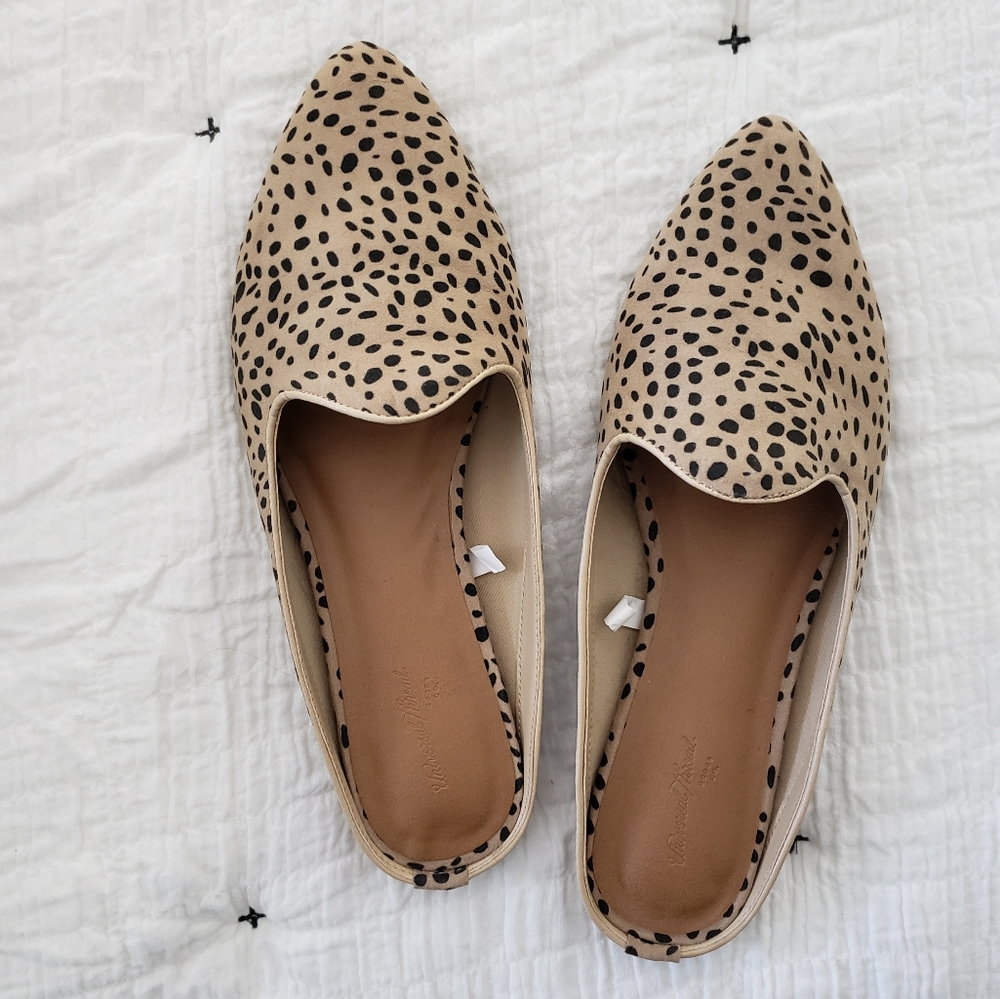 Universal Thread Cheetah print Violet Mules